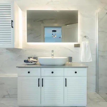 Отель Lodos Suites & Rezidans