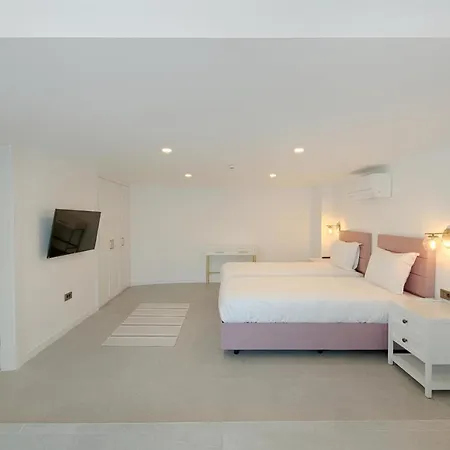 Отель Lodos Suites & Rezidans