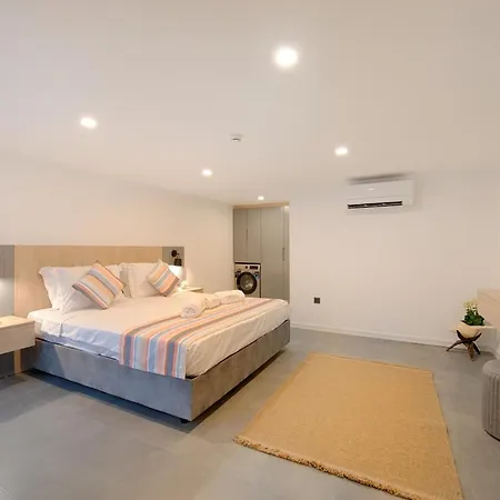 Отель Lodos Suites & Rezidans