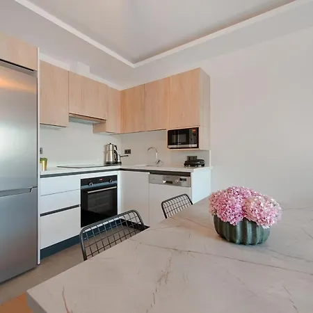 Szálloda Lodos Suites & Rezidans *