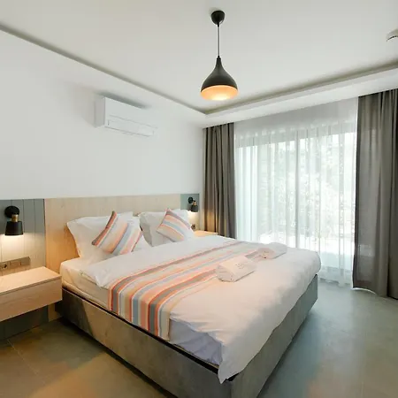 Hotell Lodos Suites & Rezidans *