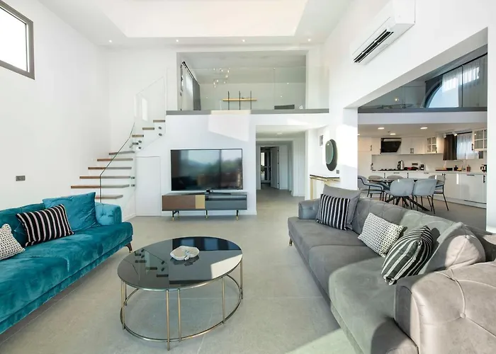 Lodos Suites & Rezidans מלון *