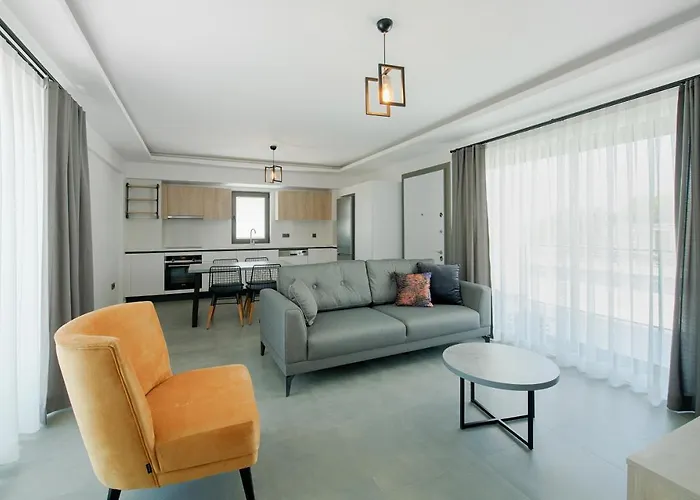 Lodos Suites & Rezidans מלון *