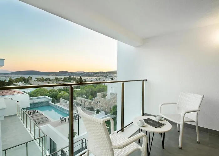 מלון Lodos Suites & Rezidans *