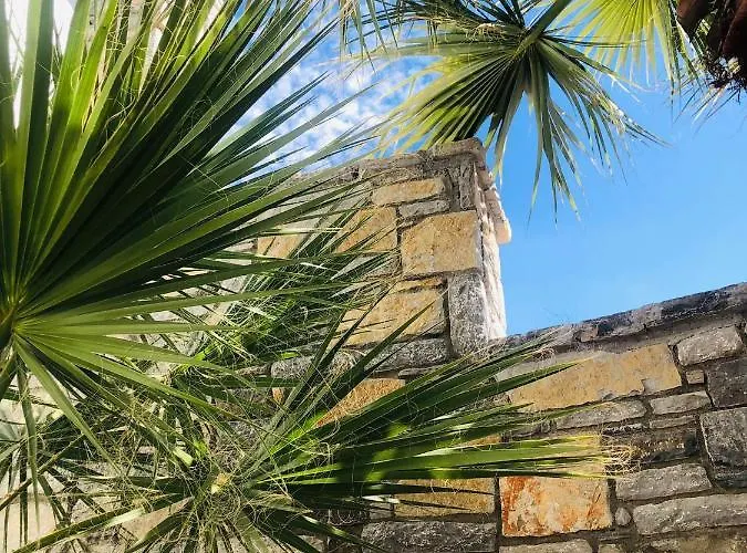 Lodos Suites & Rezidans מלון *