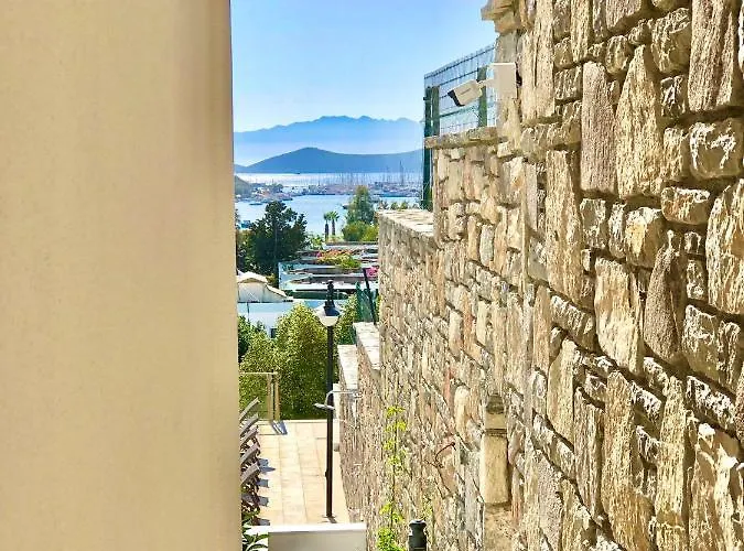 Lodos Suites & Rezidans מלון